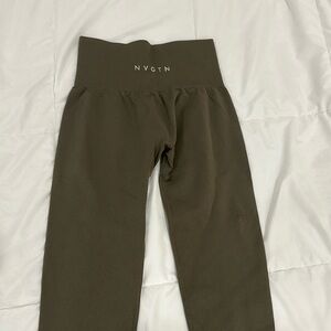 NVGTN Solid Seamless Leggings SMALL